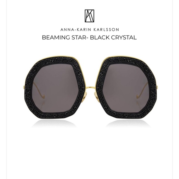Does anyone have this ANNA-KARIN KARLSSON
BEAMING STAR- BLACK CRYSTAL - Picture 1 of 5